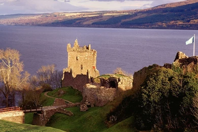 Known Places: Urquhart Castle, Loch Ness, Scotland, Desktop ...