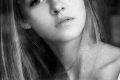 Elegant Beautiful Sexy Girl In Dark iphone 4s wallpaper ilikewallpaper_com.jpg