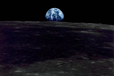 Free Desktop Wallpaper, Earth From Moon