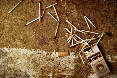 Download Smoking Cigarettes Wallpapers 1024x768