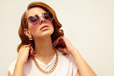 Download Wallpapers 2560x1440 Lana Del Rey, Girl, Glasses, Jewerly ...