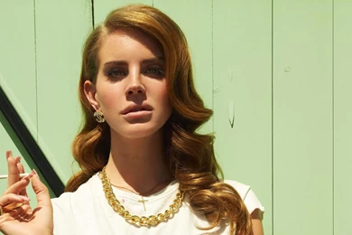 Lana del rey_smoking.jpg