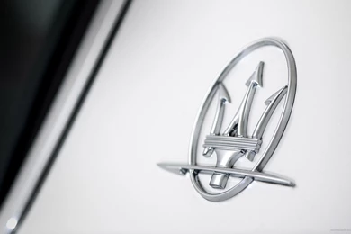 White Maserati Ghibli Logo Screensaver For Amazon Kindle 3