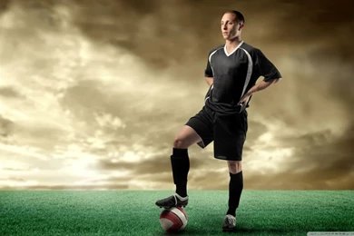 Soccer Player HD Desktop Wallpapers : Fullscreen : Mobile