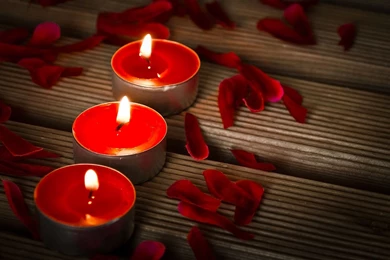 Candles Petals And Romance Wallpapers   1920x1200   1078943