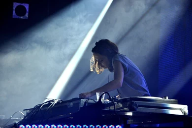 Nina Kraviz HD Wallpapers, Essential Mix, Rekids, Ghetto Kraviz