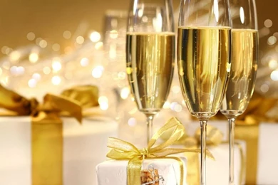 Download Wallpapers 1280x800 Gifts, Champagne, Wine Glasses, Cork ...