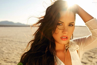 Demi Lovato Wallpapers