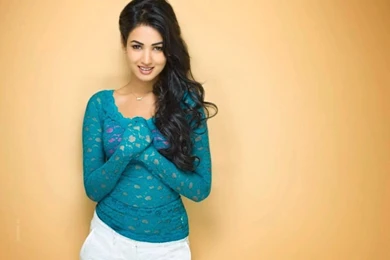 Sonal Chauhan Best Wallpapers Photos