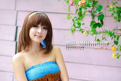 1366x768 Beautiful Girl Desktop PC And Mac Wallpapers