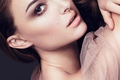 Natalie Portman 07 iPhone Wallpapers