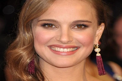 Natalie Portman Smilling Wallpapers For Desktop   Wallpapers