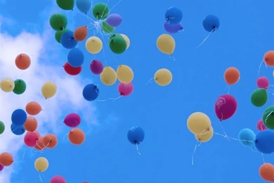 Colorful Balloons In The Sky iPad Air Wallpapers Download