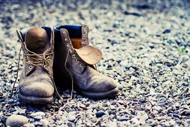 Download Wallpapers 1920x1080 Shoes, Old, Boots Full HD 1080p HD ...