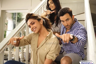 Cocktail Movie Wallpapers 40470   Glamsham