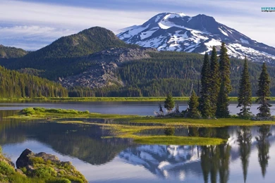 Sparks Lake And South Sister Peak, Deschutes National Forest ...