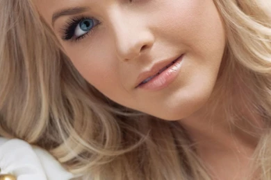 Julianne Hough Mobile Wallpapers 8793