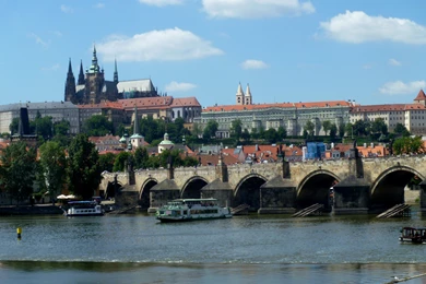 PRAGUE WALLPAPER   (