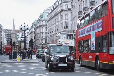 London City Stroll   United Kingdom Tour   Travel Pictures