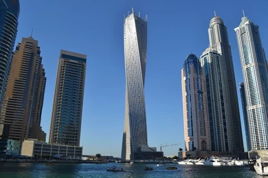 Cayan Tower In Dubai Tallest Twisted Building In The World ...