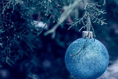 New Year Wallpapers Ball Tree Decorations Wallpapers