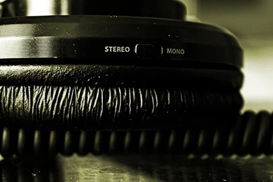 1366x768 HDR Headphones Wallpaper, Music And Dance Wallpapers