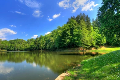 Green Valley HD 1920x1200.jpg