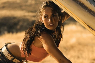 Full Hd Girl Wallpapers 1080pwallpaperil.com