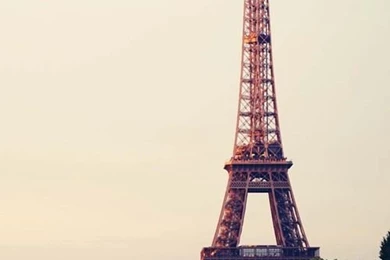 Eiffel Tower Retina IPhone4/4s Wallpapers