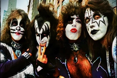 Awesome Kiss Kiss Army