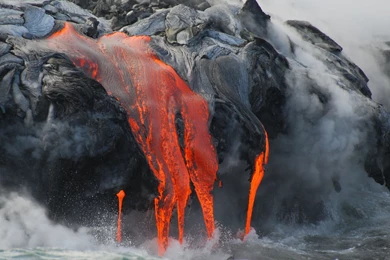 Lava Flow From Hawaii Volcano, United States / HD iPad Wallpapers