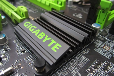 Chip And Heatsink Wallpapers