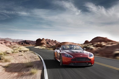 Aston Martin Vanquish 2015 Wallpapers