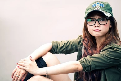 Girl Glasses HD Wallpapers