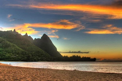 Beach sunset wallpapers5 1900x700_c.jpg