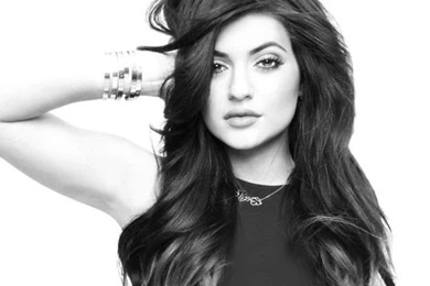 Download Black And White Kylie Jenner Wallpapers 6994 650x500 Px ...