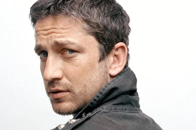 Gerard Butler HD Wallpapers • PoPoPics.com