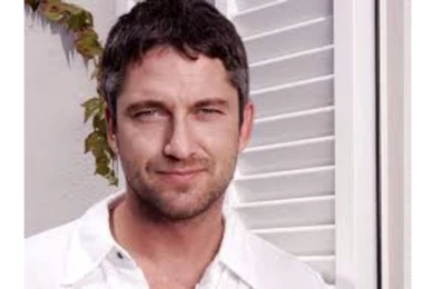 2017 4K Gerard Butler Wallpapers