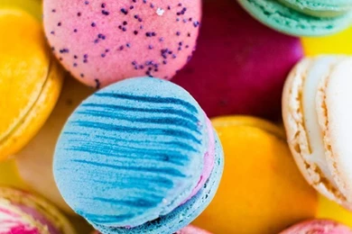 Baking : French Macarons } On Pinterest