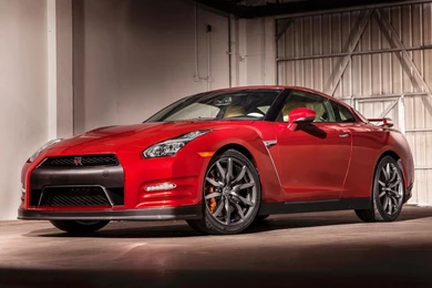 2014 Dodge SRT Viper Coupe Vs 2016 Nissan GT R Coupe   Cars Comparison