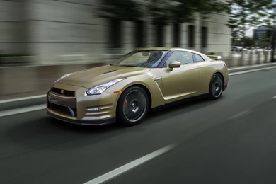 2016 Nissan GT R 45th Anniversary Gold Edition 2.jpg