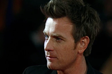 Wallpapers guapisimo ewan mcgregor 7d21bbfa846801f35e39fdaf43e41f34 large 78826.jpg
