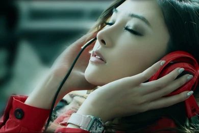 Download 1920x1080 Wang Xin Yi With Red Steelseries Siberia V2 ...