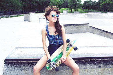The Girl Has A Skateboard Wallpapers And Images   Wallpapers ...