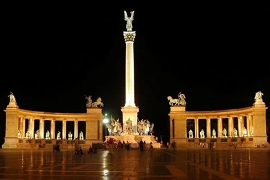 Budapest wallpaper.jpg