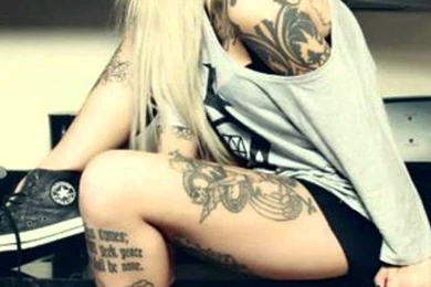 Blonde With Tattoos iPhone 5 Wallpapers (640x1136)