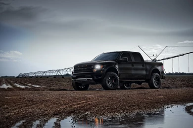 2014 Ford Raptor Wallpaper.jpg