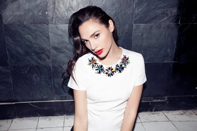 Gal Gadot Hot HD Wallpapers