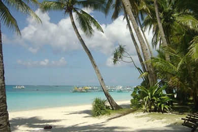 Widescreen_wallpaper_boracay_white_beach dsc00550.jpg