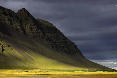 Mountain In Iceland Wallpapers Nature Wallpapers